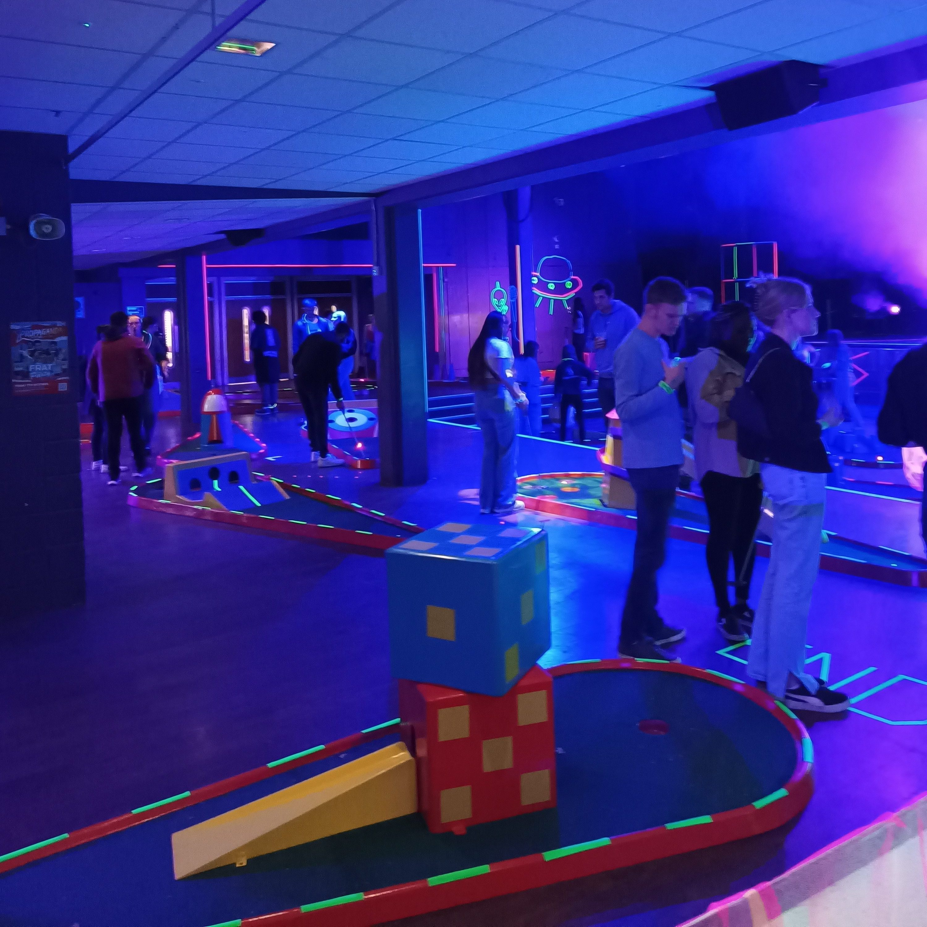 UV Mini Golf