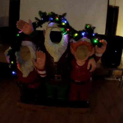 Elf Stand In